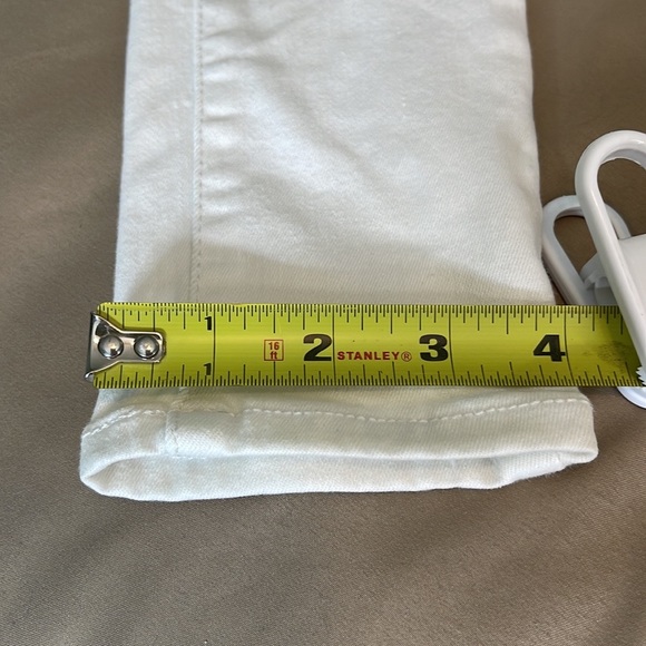 American Eagle NE[X]T Level stretch X white jean size 2 Long. - Picture 7 of 10